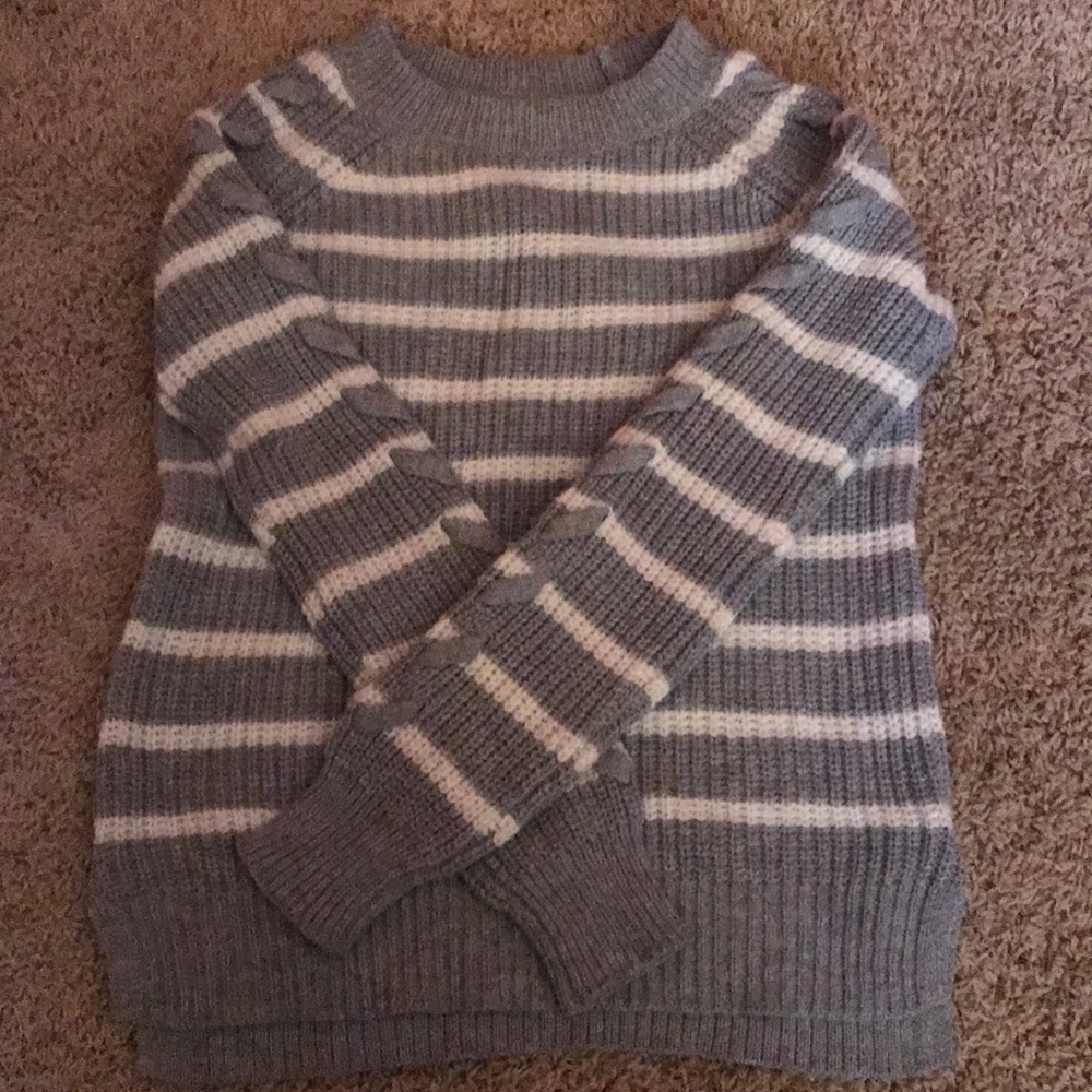 Juniors sweater